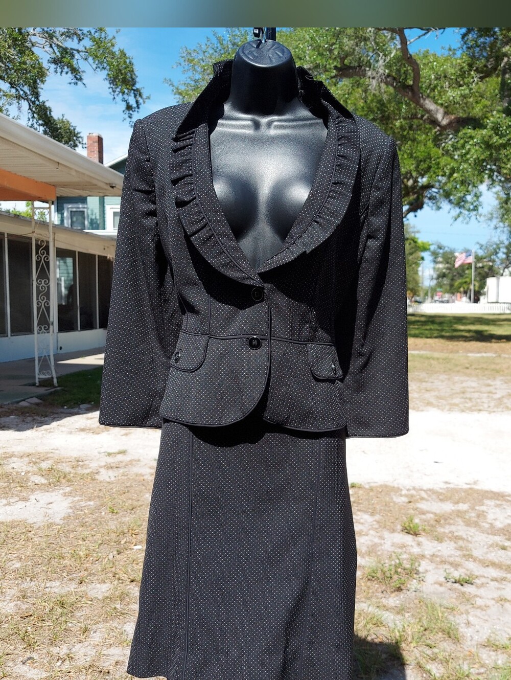 White Black women's two-piece suit with a skirt, size 10